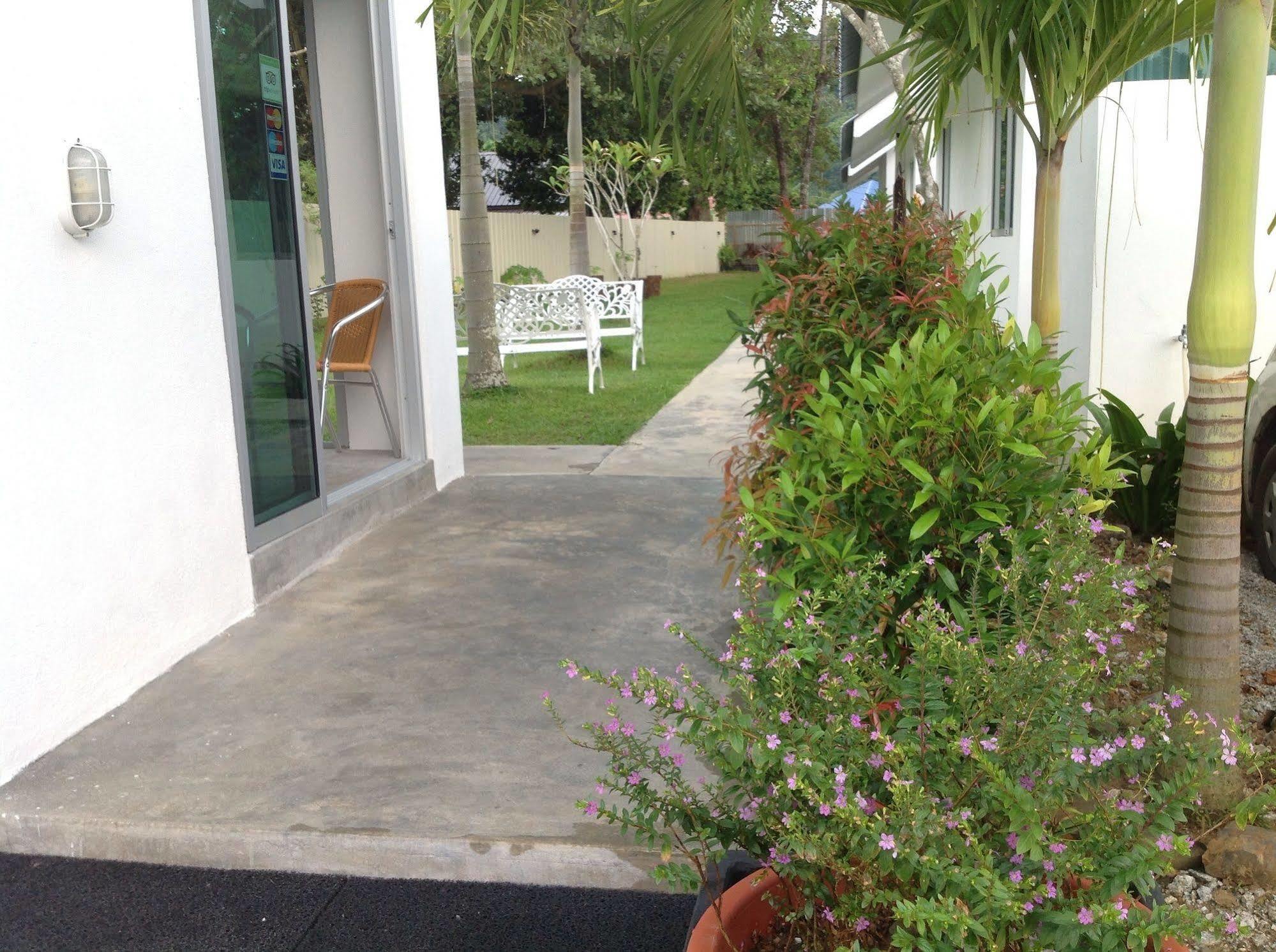 The Fint Hus Villa Langkawi Exterior photo
