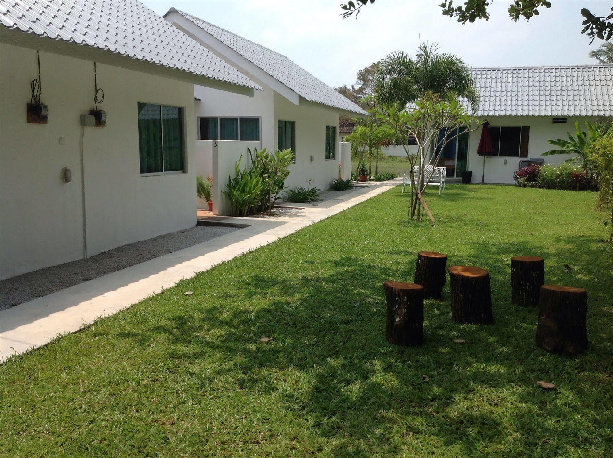 The Fint Hus Villa Langkawi Exterior photo